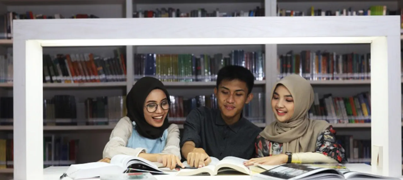 Sumber: https://uisi.ac.id/read/luar-biasa-mahasiswa-akuntansi-lolos-program-kampus-mengajar-kemendikbud