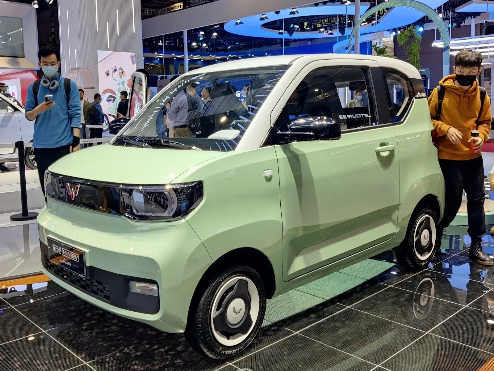 Hal Menarik pada Wuling EV yang Diintip Luhut di Borobudur