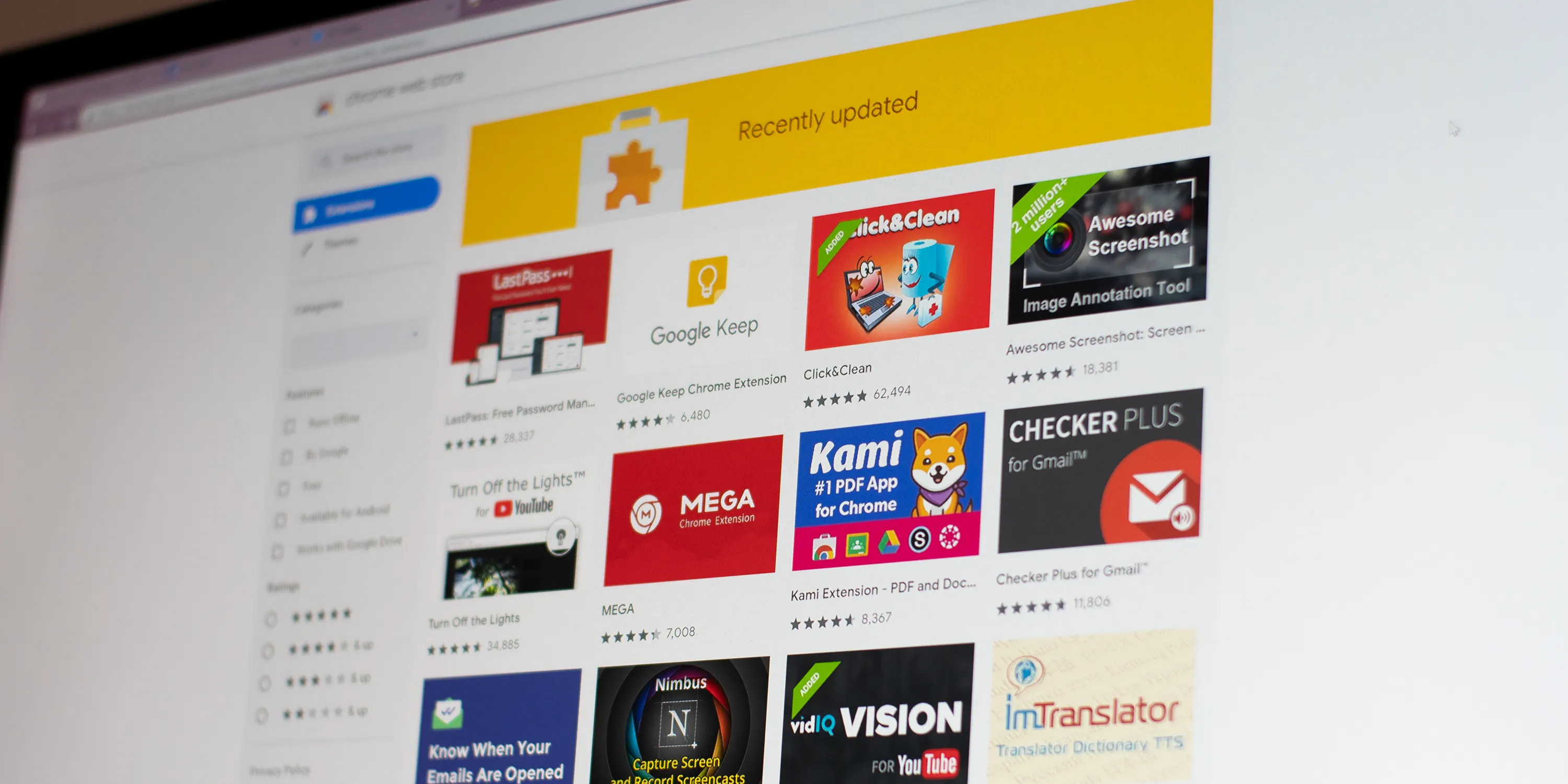 Google restricts Chrome extensions to help prevent spam - 9to5Google