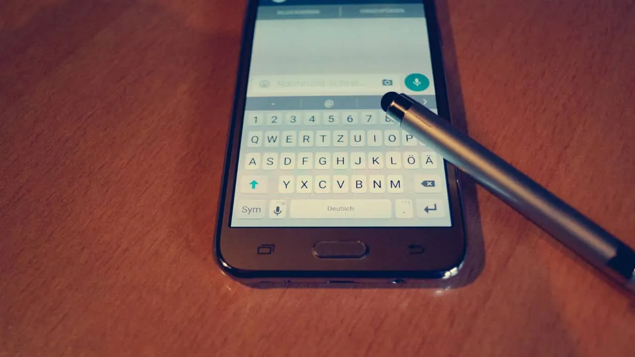 Pesan Otomatis di WhatsApp