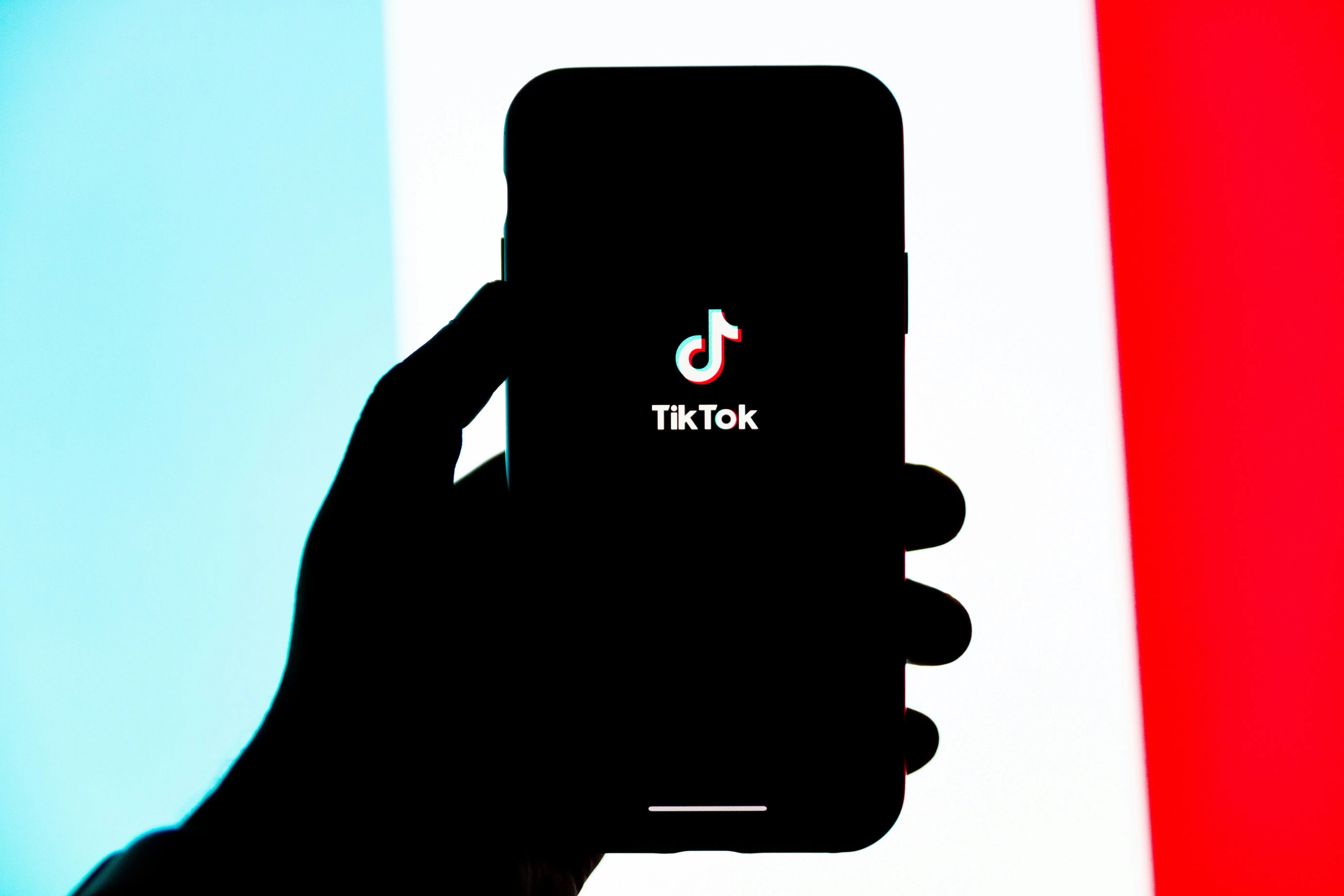 TikTok Uji Coba Fitur Baru, Memungkinkan Pengguna Unduh Video Sendiri Tanpa Watermark