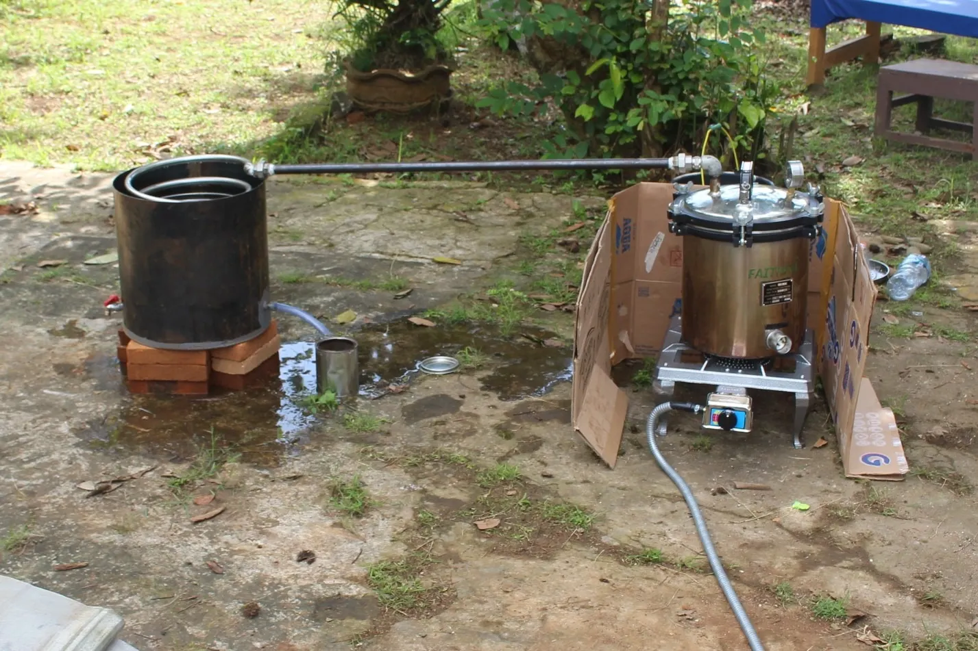 Sumber: https://www.its.ac.id/news/2023/05/03/mahasiswa-its-gagas-alat-daur-ulang-plastik-menjadi-bahan-bakar/