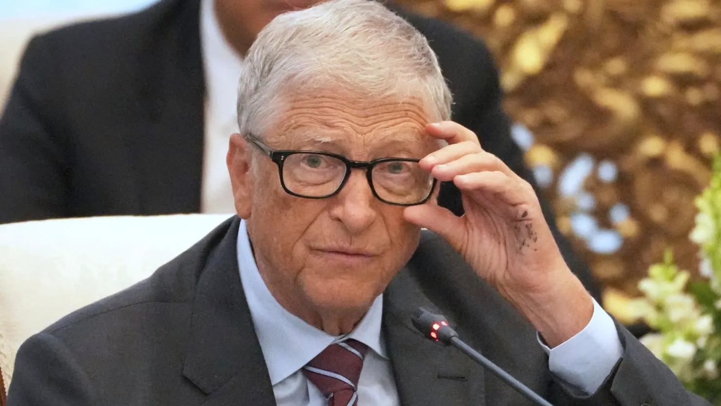 Bill Gates memilih tutup Gates Foundation pada 2045 dan menyumbangkan 99% kekayaannya. Bukan karena bangkrut, tapi demi misi kemanusiaan.