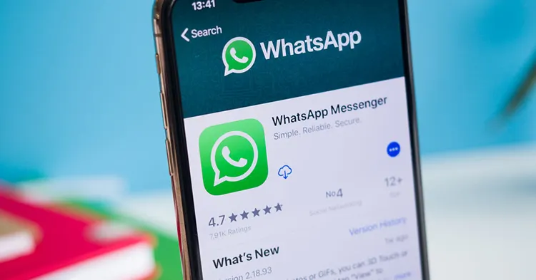 WhatsApp Hadirkan Fitur 'Reply Privately' di Grup Chat Pengguna iOS
