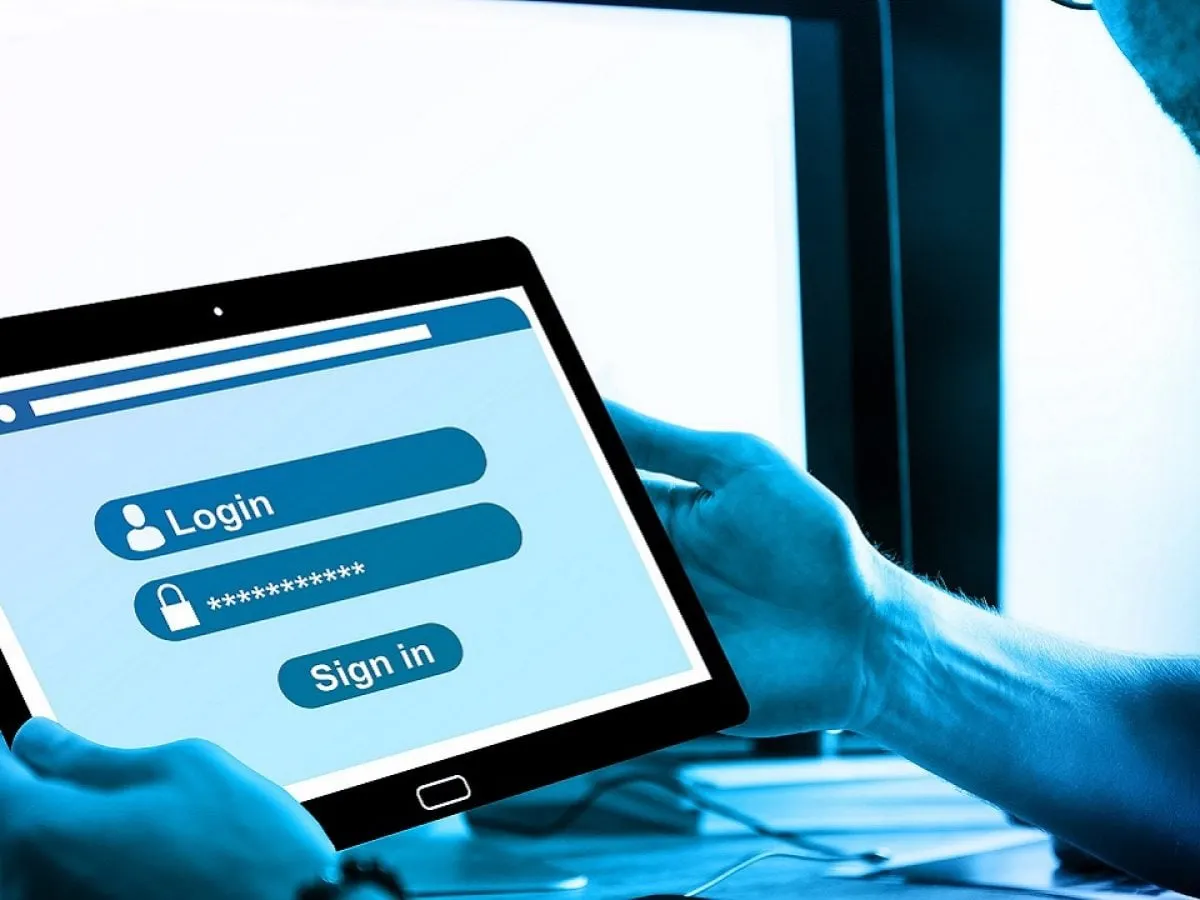 WiFi Sering Dibobol? Coba Cara Mengganti Sandi WiFi IndiHome Berikut Ini! |  Gadgetren