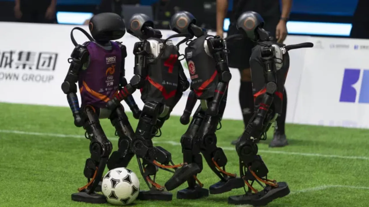 sepak bola robot