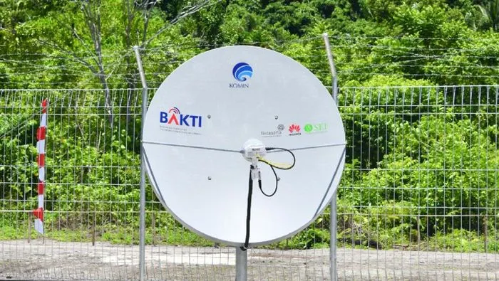 Sumber: https://inet.detik.com/law-and-policy/d-6033280/pandemi-hingga-ganguan-keamanan-jadi-alasan-bts-4g-bakti-molor