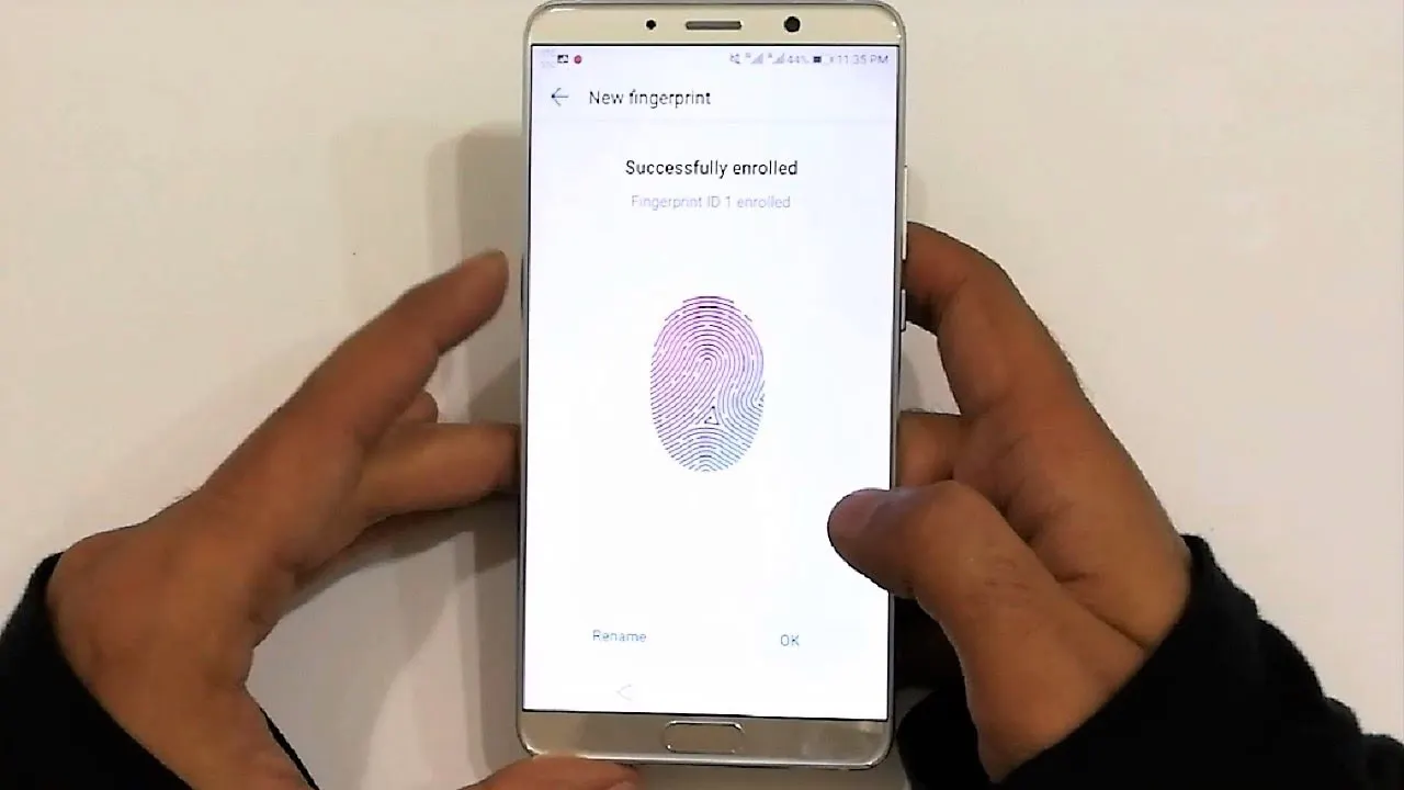 Huawei Mate 10 - How to Setup Fingerprint Scanner to Perform Multiple Tasks - YouTube