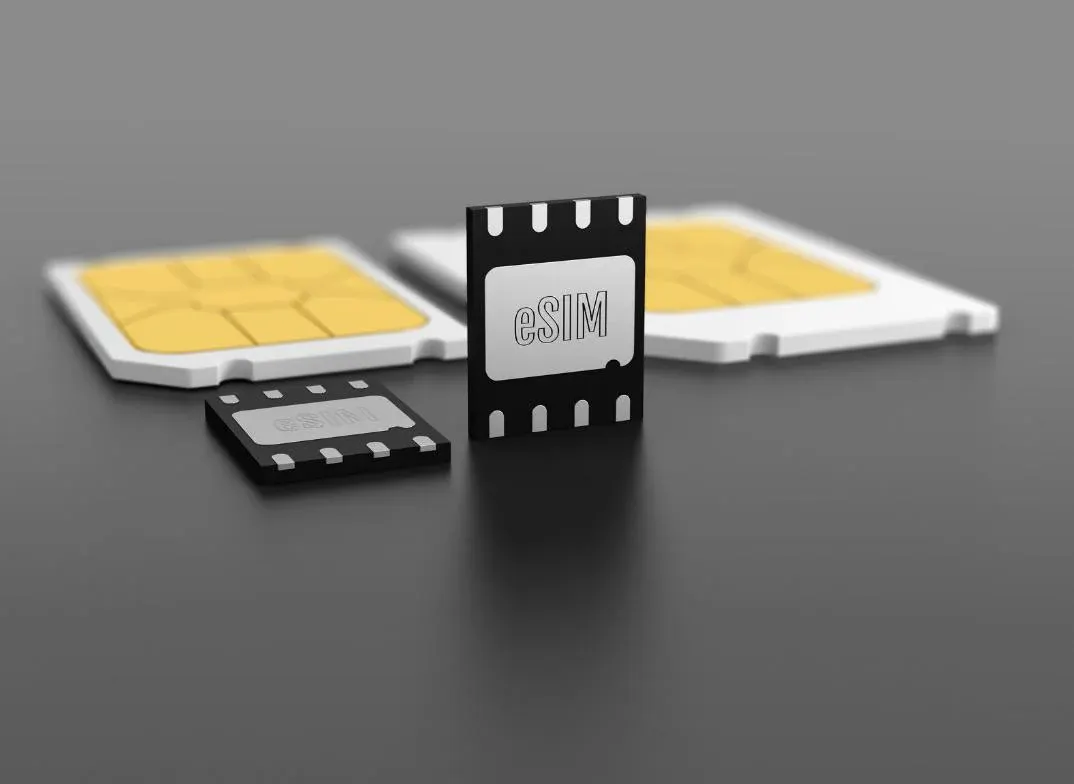 Apakah sinyal eSIM lebih kuat dari SIM fisik