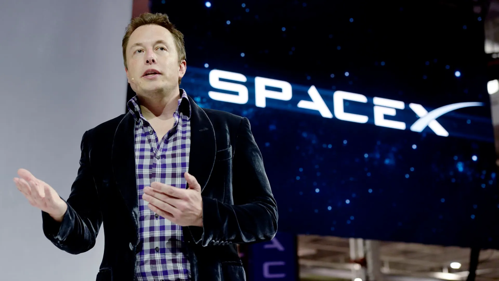 Kecam UU LGBTQ+ di California, Elon Musk Pindahkan Markas SpaceX dan X