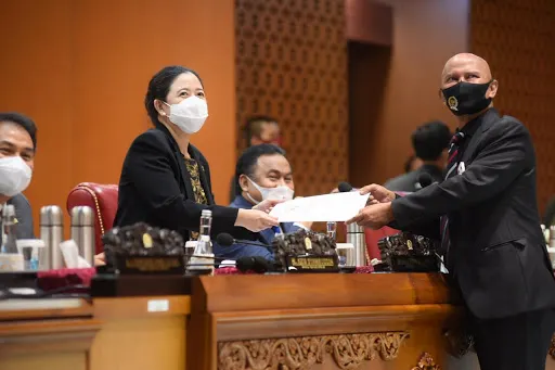 Ketua DPR RI Puan Maharani Himbau Masyarakat Tak Panik Sikapi Penyebaran Virus Corona – b-oneindonesia.co.id